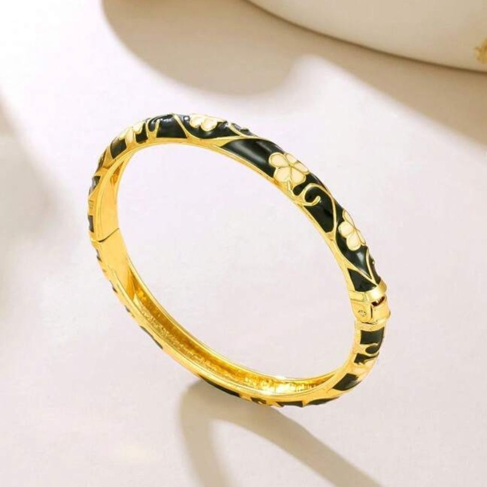 Boho Black Floral Bangle Q750